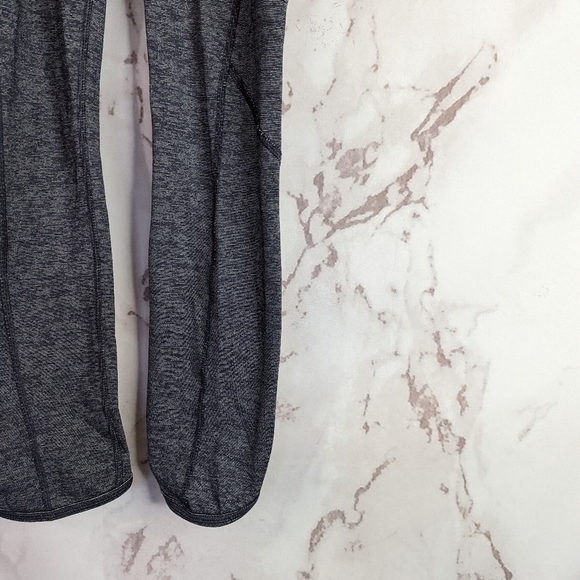 Athleta Leggings Crop Size XXS Gray Black Salutation Stash Pocket 24 Mid Rise - Picture 5 of 12